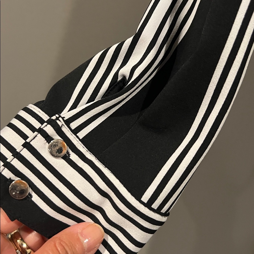 B&W Belted Shirt Dress with Pockets - Picture 3 of 8